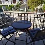 Maria's House 350m From The Sea Tatil Evi *